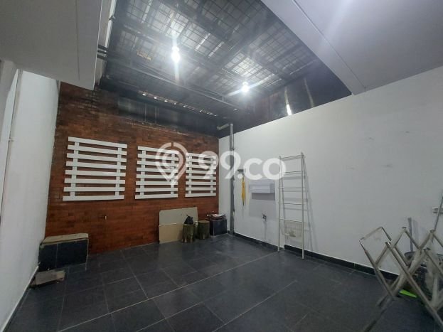 Lokasi strategis! Rumah siap pakai disewakan di Tambun Selatan LB 100m2 Lokasi strategis! Rumah siap pakai disewakan di Tambun Selatan LB 100m2