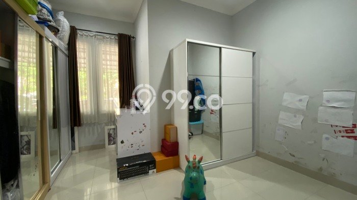 Rumah Elit LB 160m2 Siap Huni Desain Elegan di Grand Wisata, Bekasi Rumah Elit LB 160m2 Siap Huni Desain Elegan di Grand Wisata, Bekasi