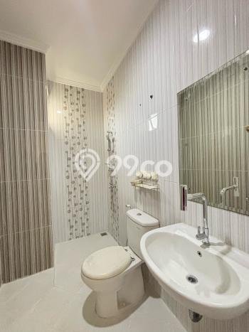 Hunian Mewah LB 200m2 Siap Pakai Desain Elegan di Grand Wisata, Bekasi Hunian Mewah LB 200m2 Siap Pakai Desain Elegan di Grand Wisata, Bekasi