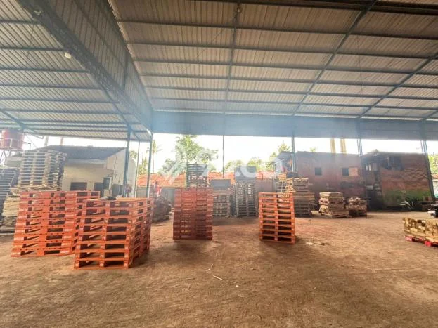 Area Ramai! Gudang Dijual di Mustikajaya untuk Bisnis Luas Bangunan 1000m2 Area Ramai! Gudang Dijual di Mustikajaya untuk Bisnis Luas Bangunan 1000m2