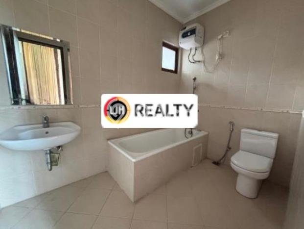 SPECIAL OFFER! Rumah Nyaman area Grand Wisata, Luas 180m² Bangunan 125m² SPECIAL OFFER! Rumah Nyaman area Grand Wisata, Luas 180m² Bangunan 125m²