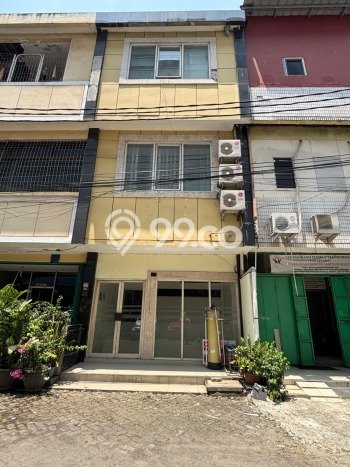 Area Ramai! Ruko Dijual di Duren Sawit untuk Bisnis Luas Bangunan 207m2 Area Ramai! Ruko Dijual di Duren Sawit untuk Bisnis Luas Bangunan 207m2