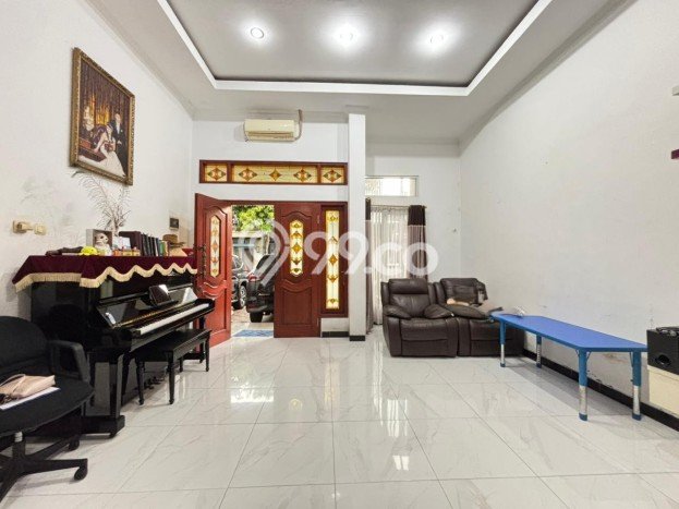 Jual Rumah Modern 5 KT di Grand Wisata, Bekasi Jual Rumah Modern 5 KT di Grand Wisata, Bekasi