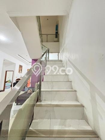 Jual Rumah Modern 5 KT di Grand Wisata, Bekasi Jual Rumah Modern 5 KT di Grand Wisata, Bekasi