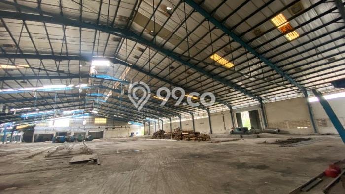 FOR SALE! Pabrik di Karawang Timur Karawang, LT 47395m2, LB 10551m2 FOR SALE! Pabrik di Karawang Timur Karawang, LT 47395m2, LB 10551m2