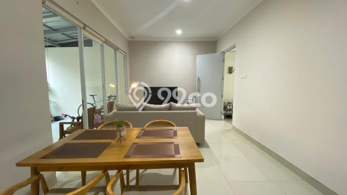 Jual Rumah Eksklusif 3 KT di Grand Wisata, Bekasi Jual Rumah Eksklusif 3 KT di Grand Wisata, Bekasi