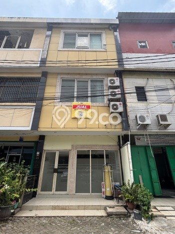 Area Ramai! Ruko Dijual di Duren Sawit untuk Bisnis Luas Bangunan 207m2 Area Ramai! Ruko Dijual di Duren Sawit untuk Bisnis Luas Bangunan 207m2