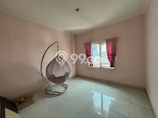 Rumah Elit Modern Tanpa Renovasi di Grand Wisata Bekasi Rumah Elit Modern Tanpa Renovasi di Grand Wisata Bekasi