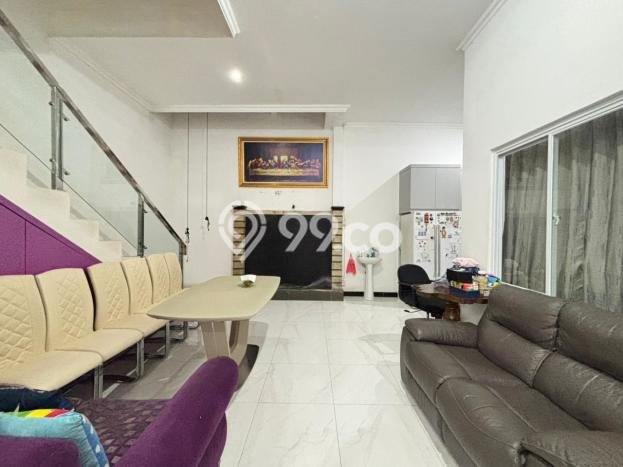 Jual Rumah Modern 5 KT di Grand Wisata, Bekasi Jual Rumah Modern 5 KT di Grand Wisata, Bekasi