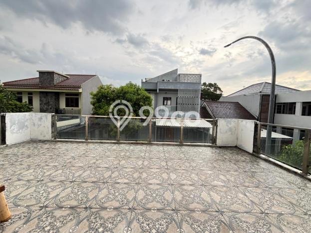 Jual Rumah Modern 5 KT di Grand Wisata, Bekasi Jual Rumah Modern 5 KT di Grand Wisata, Bekasi