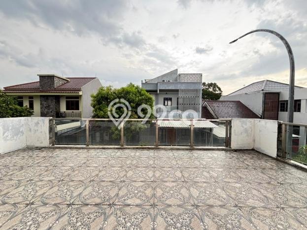 Jual Rumah Modern 5 KT di Grand Wisata, Bekasi Jual Rumah Modern 5 KT di Grand Wisata, Bekasi
