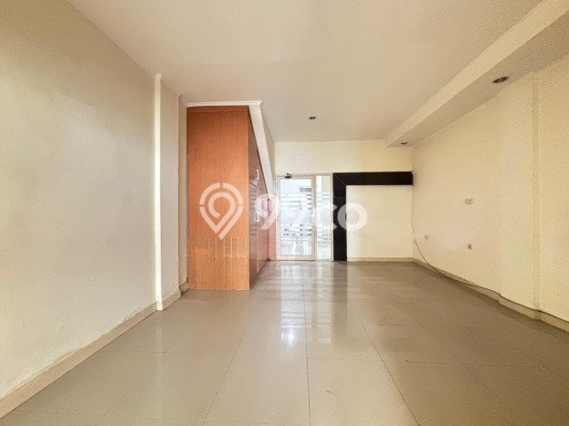 Area Ramai! Ruko Dijual di Duren Sawit untuk Bisnis Luas Bangunan 207m2 Area Ramai! Ruko Dijual di Duren Sawit untuk Bisnis Luas Bangunan 207m2