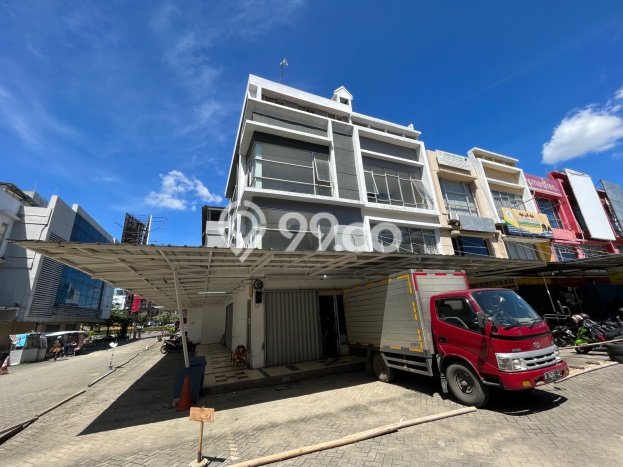 Area Ramai! Ruko Dijual di Bekasi Selatan untuk Bisnis Luas Bangunan 1008m2 Area Ramai! Ruko Dijual di Bekasi Selatan untuk Bisnis Luas Bangunan 1008m2