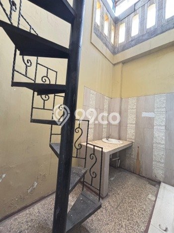 Area Ramai! Ruko Dijual di Duren Sawit untuk Bisnis Luas Bangunan 207m2 Area Ramai! Ruko Dijual di Duren Sawit untuk Bisnis Luas Bangunan 207m2