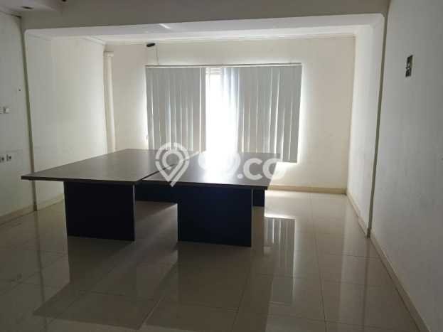 Area Ramai! Ruko Dijual di Duren Sawit untuk Bisnis Luas Bangunan 207m2 Area Ramai! Ruko Dijual di Duren Sawit untuk Bisnis Luas Bangunan 207m2