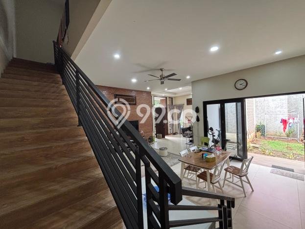 Rumah Kontrakan Bekasi LT 280m2 LB 250m2 Kawasan Grand Wisata Rumah Kontrakan Bekasi LT 280m2 LB 250m2 Kawasan Grand Wisata