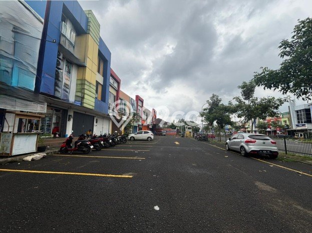 Ruko Dijual di Bekasi LT 71m2 & LB 143m2 Lokasi Terbaik! Ruko Dijual di Bekasi LT 71m2 & LB 143m2 Lokasi Terbaik!