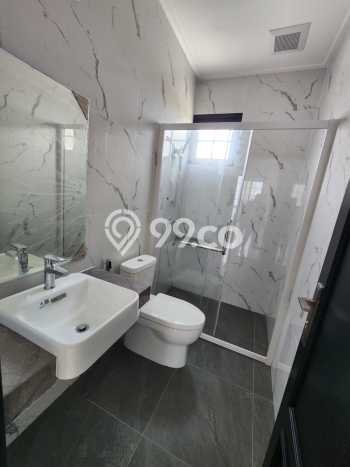 RECOMMENDED! Rumah di , 3 KM, Lokasi Strategis, Luas 200m2m² LB 274m2m² RECOMMENDED! Rumah di , 3 KM, Lokasi Strategis, Luas 200m2m² LB 274m2m²