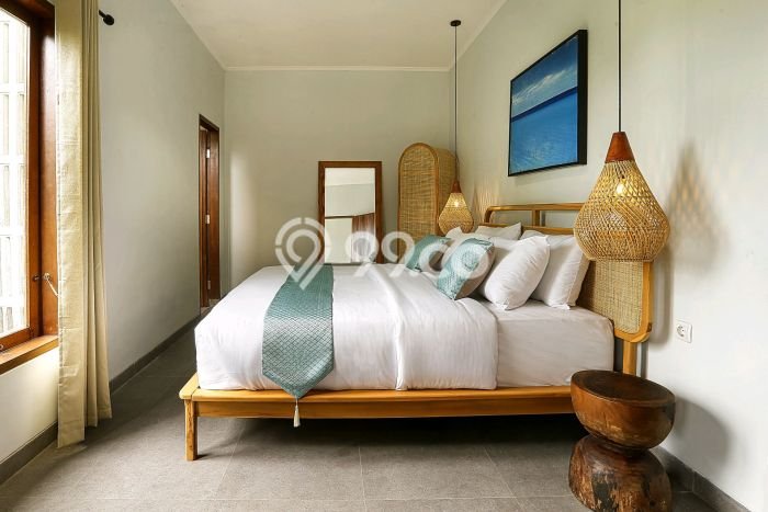 Hunian Mewah LB 200m2 Siap Pakai Desain Elegan di Jimbaran, Badung Hunian Mewah LB 200m2 Siap Pakai Desain Elegan di Jimbaran, Badung