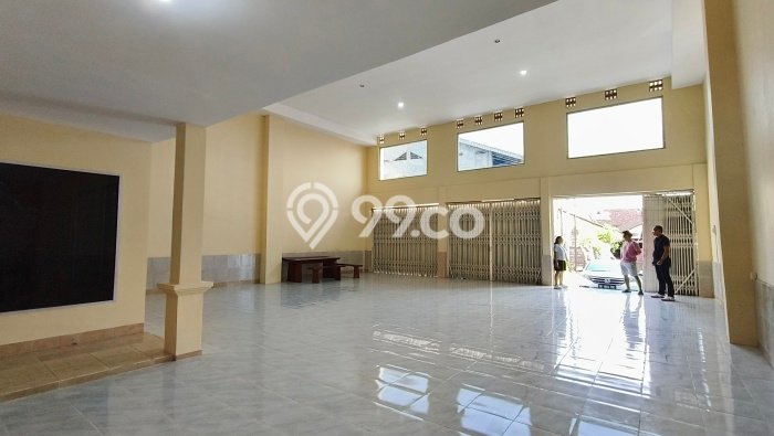 Disewakan Ruko di Kawasan Ramai Kerobokan Kaja Luas 198m2 Disewakan Ruko di Kawasan Ramai Kerobokan Kaja Luas 198m2