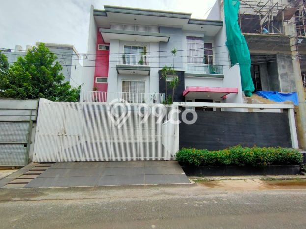Rumah Mewah LB 480m2 Siap Huni Desain Elegan di Sunter, Jakarta Utara Rumah Mewah LB 480m2 Siap Huni Desain Elegan di Sunter, Jakarta Utara