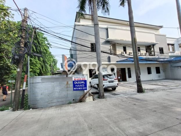 Rumah LT 374m² Lokasi Nyaman di Kelapa Gading, Jakarta Utara Rumah LT 374m² Lokasi Nyaman di Kelapa Gading, Jakarta Utara