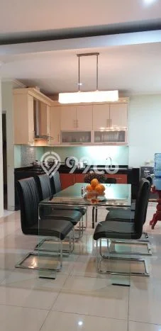 Ready to Use! Premium House LT 120m2 Desain Modern di Ancol Ready to Use! Premium House LT 120m2 Desain Modern di Ancol