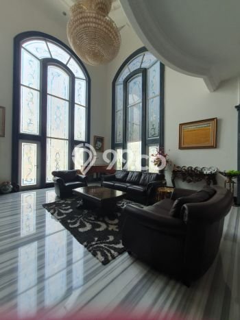 Hunian Mewah LB 800m2 Siap Pakai Desain Elegan di Sunter, Jakarta Utara Hunian Mewah LB 800m2 Siap Pakai Desain Elegan di Sunter, Jakarta Utara