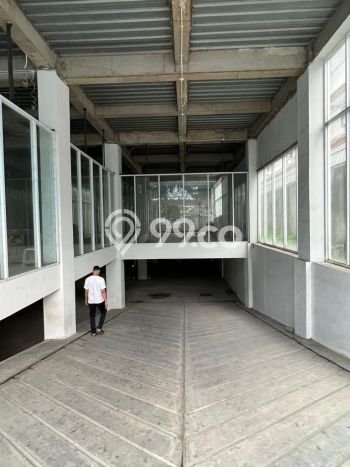 Disewakan Kantor di Menteng, Luas 3000m2m², Lokasi Komersial Disewakan Kantor di Menteng, Luas 3000m2m², Lokasi Komersial