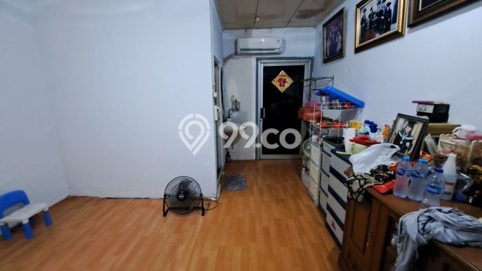 Rumah Eksklusif Siap Huni LT 200m2 di Tambora, Jakarta Barat Rumah Eksklusif Siap Huni LT 200m2 di Tambora, Jakarta Barat