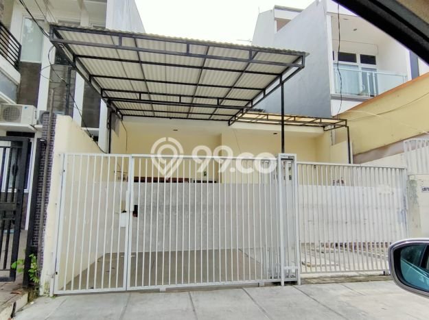 Hunian Mewah LB 140m2 Siap Pakai Desain Elegan di Sunter, Jakarta Utara Hunian Mewah LB 140m2 Siap Pakai Desain Elegan di Sunter, Jakarta Utara