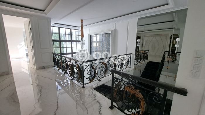 Hunian Mewah Dijual LT 312m2 di Kelapa Gading, Jakarta Utara Hunian Mewah Dijual LT 312m2 di Kelapa Gading, Jakarta Utara