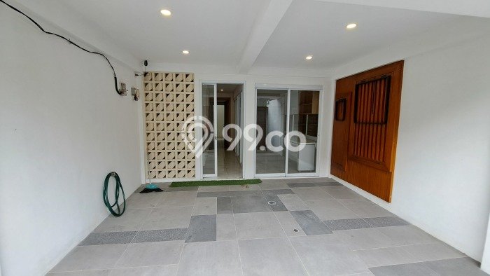 Siap Huni Rumah Mewah 3 Kamar di Tebet Dekat ke Mana Pun Siap Huni Rumah Mewah 3 Kamar di Tebet Dekat ke Mana Pun