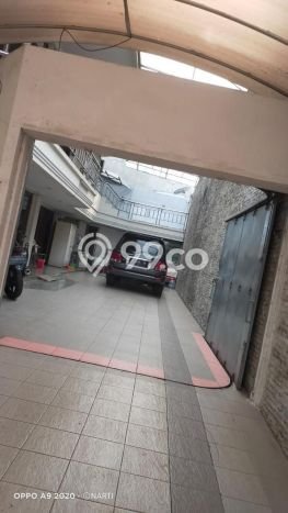 Rumah Mewah LB 720m2 Siap Huni Desain Elegan di Ancol, Jakarta Utara Rumah Mewah LB 720m2 Siap Huni Desain Elegan di Ancol, Jakarta Utara