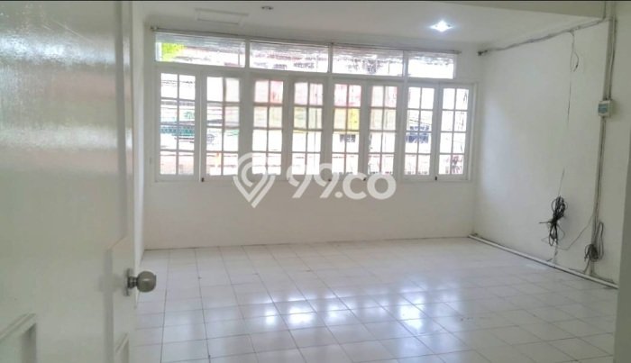 Ruko Dijual di Jakarta Utara LT 110m2 & LB 220m2 Lokasi Terbaik! Ruko Dijual di Jakarta Utara LT 110m2 & LB 220m2 Lokasi Terbaik!