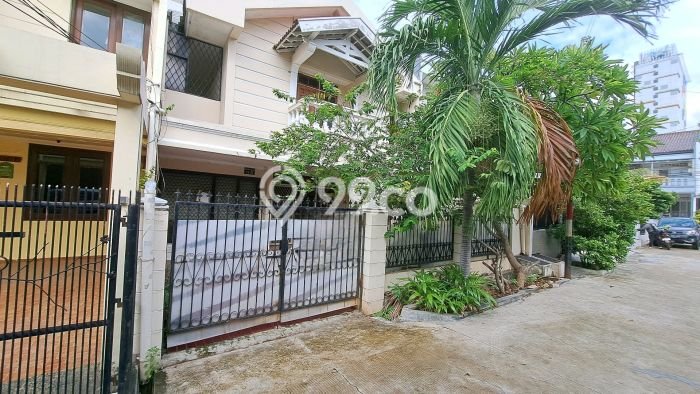 BEST OFFER! Rumah Siap Huni area Kelapa Gading, Luas 153m² LB 153m² BEST OFFER! Rumah Siap Huni area Kelapa Gading, Luas 153m² LB 153m²