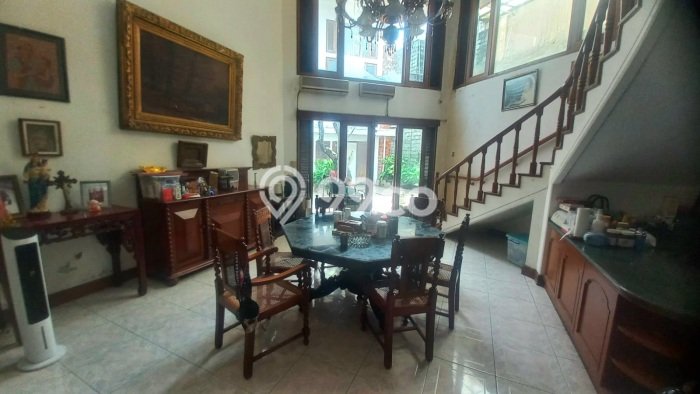Rumah Lokasi Strategis area Menteng, Jakarta Pusat, LT 629m² Bangunan 539m² Rumah Lokasi Strategis area Menteng, Jakarta Pusat, LT 629m² Bangunan 539m²