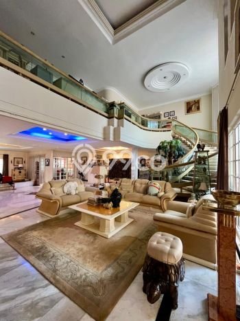 Dijual Rumah Luas Elegan Dengan View Eksklusif di Mega Kuningan, Jakarta Selatan Dijual Rumah Luas Elegan Dengan View Eksklusif di Mega Kuningan, Jakarta Selatan