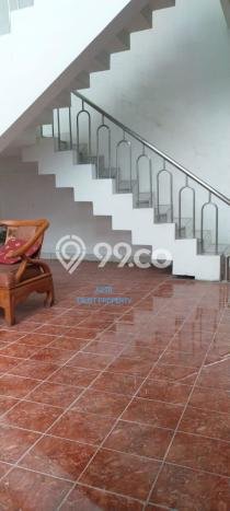 Hunian Mewah LB 220m2 Siap Pakai Desain Elegan di Bintaro, Tangerang Selatan Hunian Mewah LB 220m2 Siap Pakai Desain Elegan di Bintaro, Tangerang Selatan