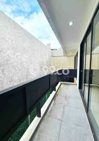 Jual Rumah Mewah Elegan Dengan View Eksklusif di Sektor 9-Bintaro, Tangerang Selatan Jual Rumah Mewah Elegan Dengan View Eksklusif di Sektor 9-Bintaro, Tangerang Selatan