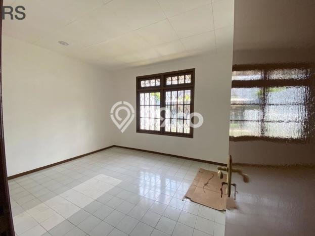 Jarang Ada! Rumah Sewa 4 Kamar Bagus Siap Huni Sektor 2 - Bintaro Jarang Ada! Rumah Sewa 4 Kamar Bagus Siap Huni Sektor 2 - Bintaro