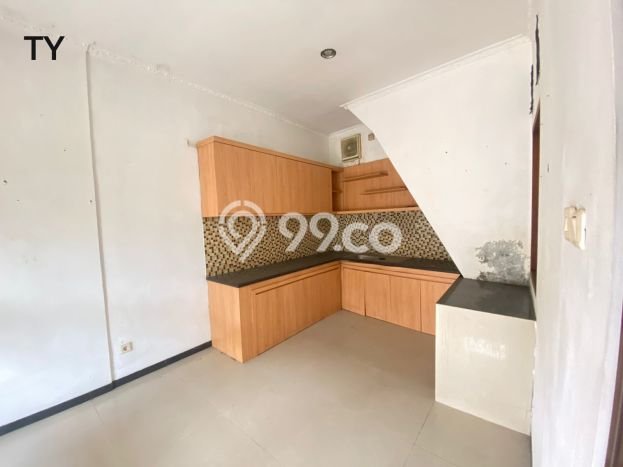 KESEMPATAN EMAS! Rumah di Sektor 5-Bintaro, Jakarta Selatan, LT 151m² LB 200m² KESEMPATAN EMAS! Rumah di Sektor 5-Bintaro, Jakarta Selatan, LT 151m² LB 200m²