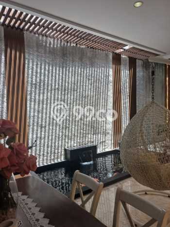 Rumah Mewah LB 300m2 Siap Huni Desain Elegan di Bintaro, Tangerang Selatan Rumah Mewah LB 300m2 Siap Huni Desain Elegan di Bintaro, Tangerang Selatan