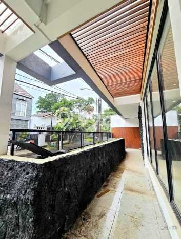 Jual Rumah Mewah Elegan Dengan View Eksklusif di Sektor 9-Bintaro, Tangerang Selatan Jual Rumah Mewah Elegan Dengan View Eksklusif di Sektor 9-Bintaro, Tangerang Selatan