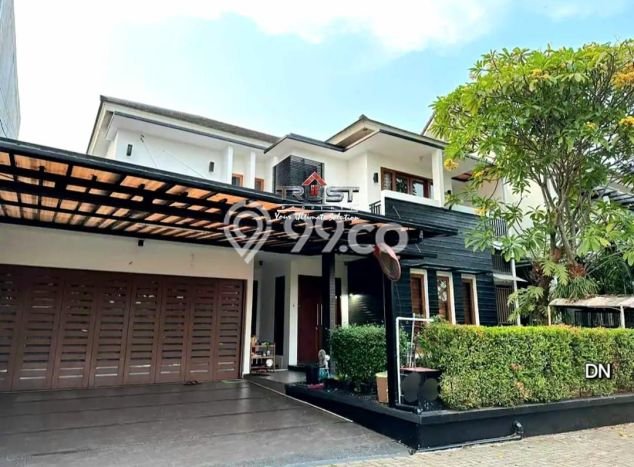 Hunian Mewah LB 300m2 Siap Huni Desain Elegan di Bintaro, Tangerang Selatan Hunian Mewah LB 300m2 Siap Huni Desain Elegan di Bintaro, Tangerang Selatan