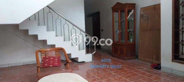 Hunian Mewah LB 220m2 Siap Pakai Desain Elegan di Bintaro, Tangerang Selatan Hunian Mewah LB 220m2 Siap Pakai Desain Elegan di Bintaro, Tangerang Selatan