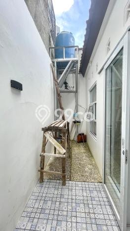 Rumah Luas Asri 2 KT Siap Pakai di Sektor 5 - Bintaro Tangerang Selatan Rumah Luas Asri 2 KT Siap Pakai di Sektor 5 - Bintaro Tangerang Selatan