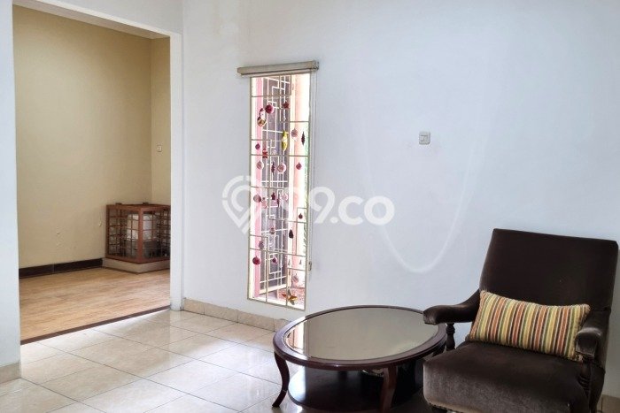 Dijual Rumah Eksklusif 4 KT di Graha Raya, Tangerang Selatan Dijual Rumah Eksklusif 4 KT di Graha Raya, Tangerang Selatan