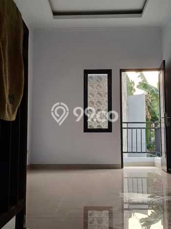 Rumah Luas Asri 3 KT Siap Pakai di Rempoa Tangerang Selatan Rumah Luas Asri 3 KT Siap Pakai di Rempoa Tangerang Selatan