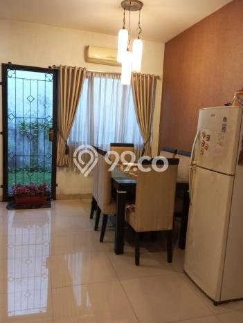 For Sale Rumah 4 Kamar Lokasi Strategis Bagus dan Strategis di Ciputat Timur For Sale Rumah 4 Kamar Lokasi Strategis Bagus dan Strategis di Ciputat Timur